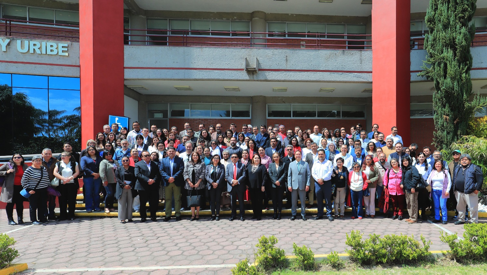 Fortalece la UATx el trabajo de sus investigadores